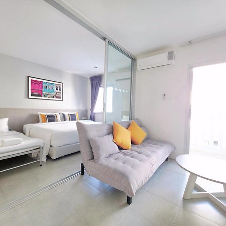 Recenta Suite Phuket Suanluang Exterior photo