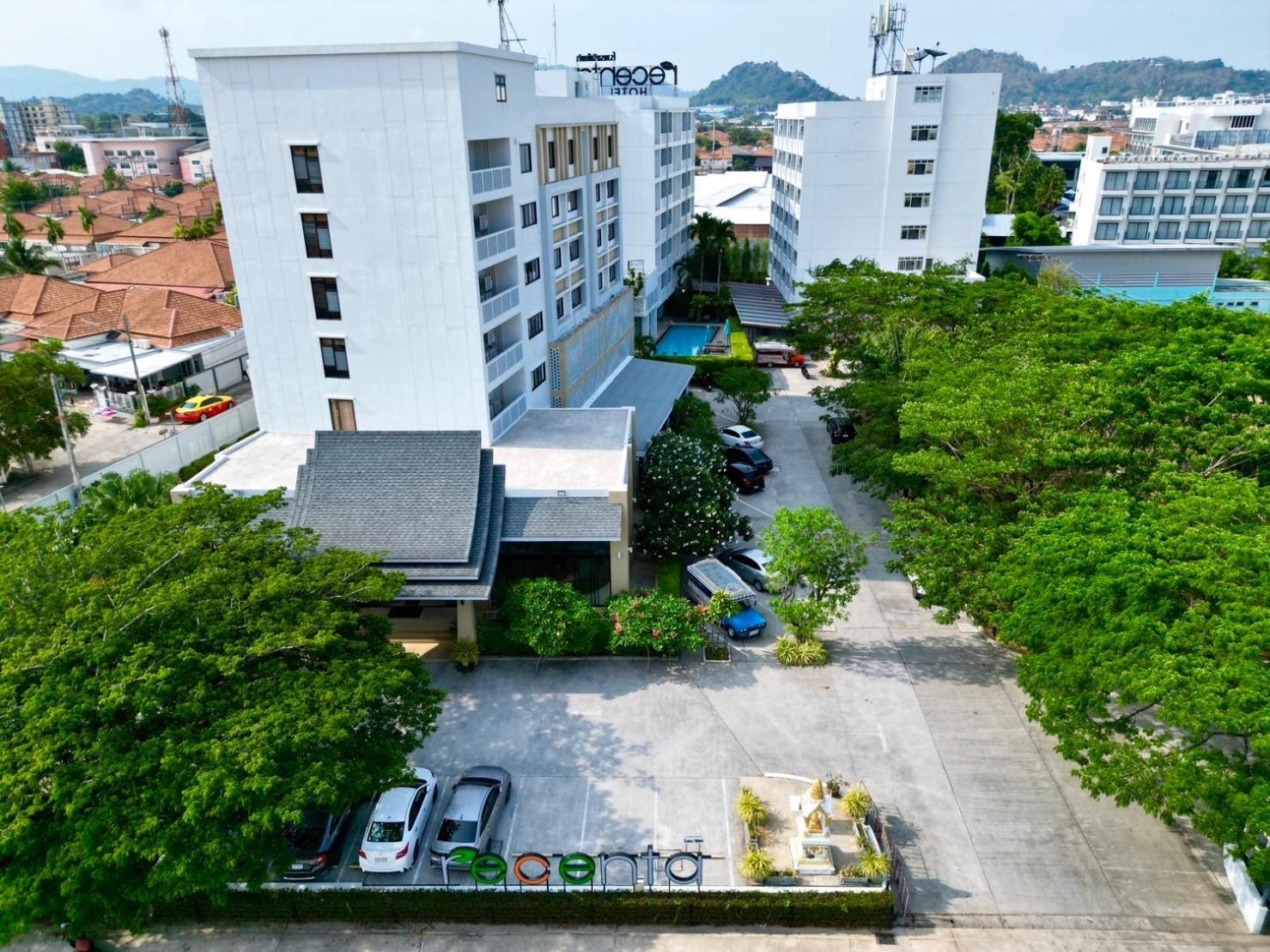 Recenta Suite Phuket Suanluang Exterior photo