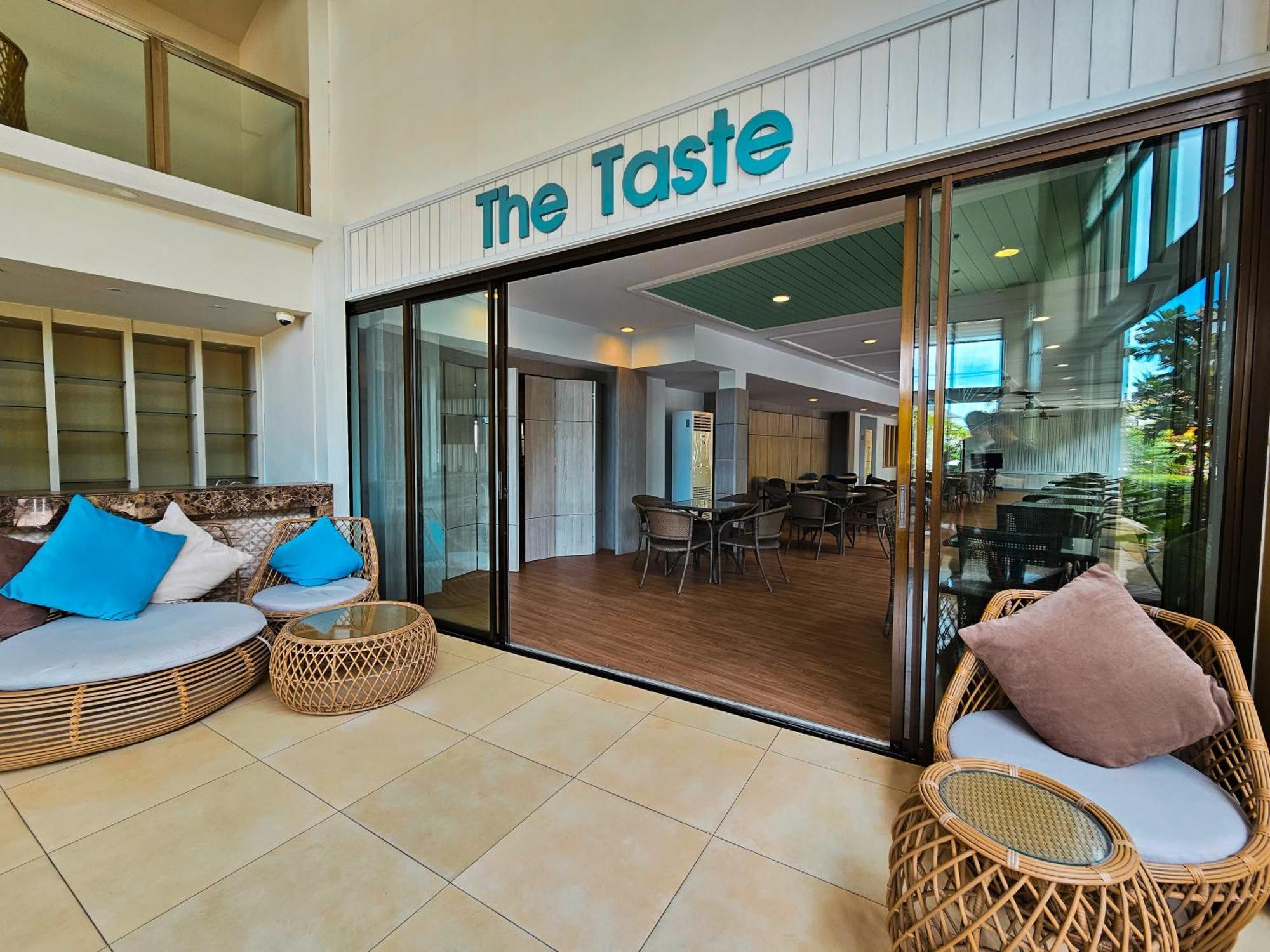 Recenta Suite Phuket Suanluang Exterior photo