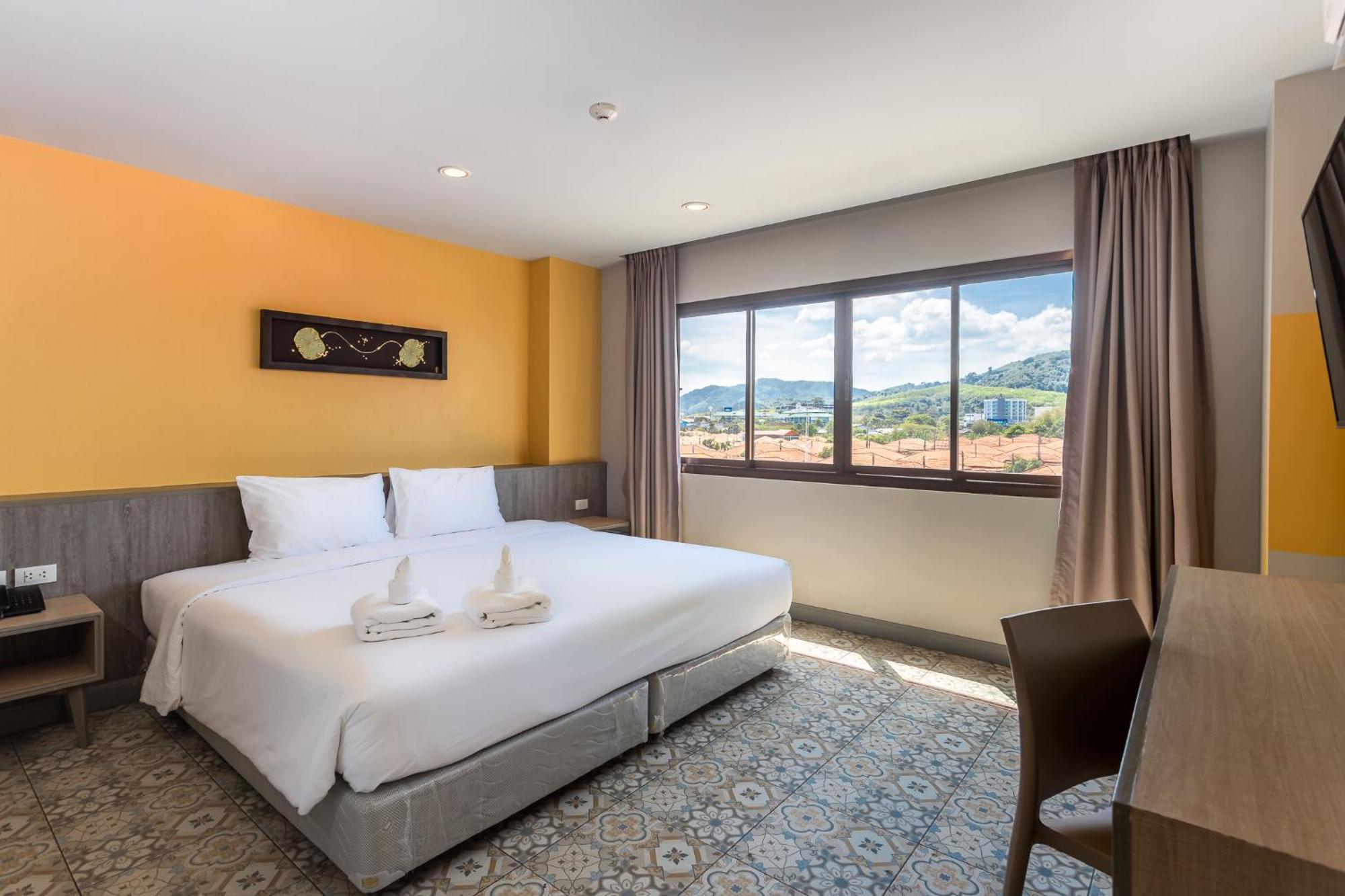 Recenta Suite Phuket Suanluang Exterior photo