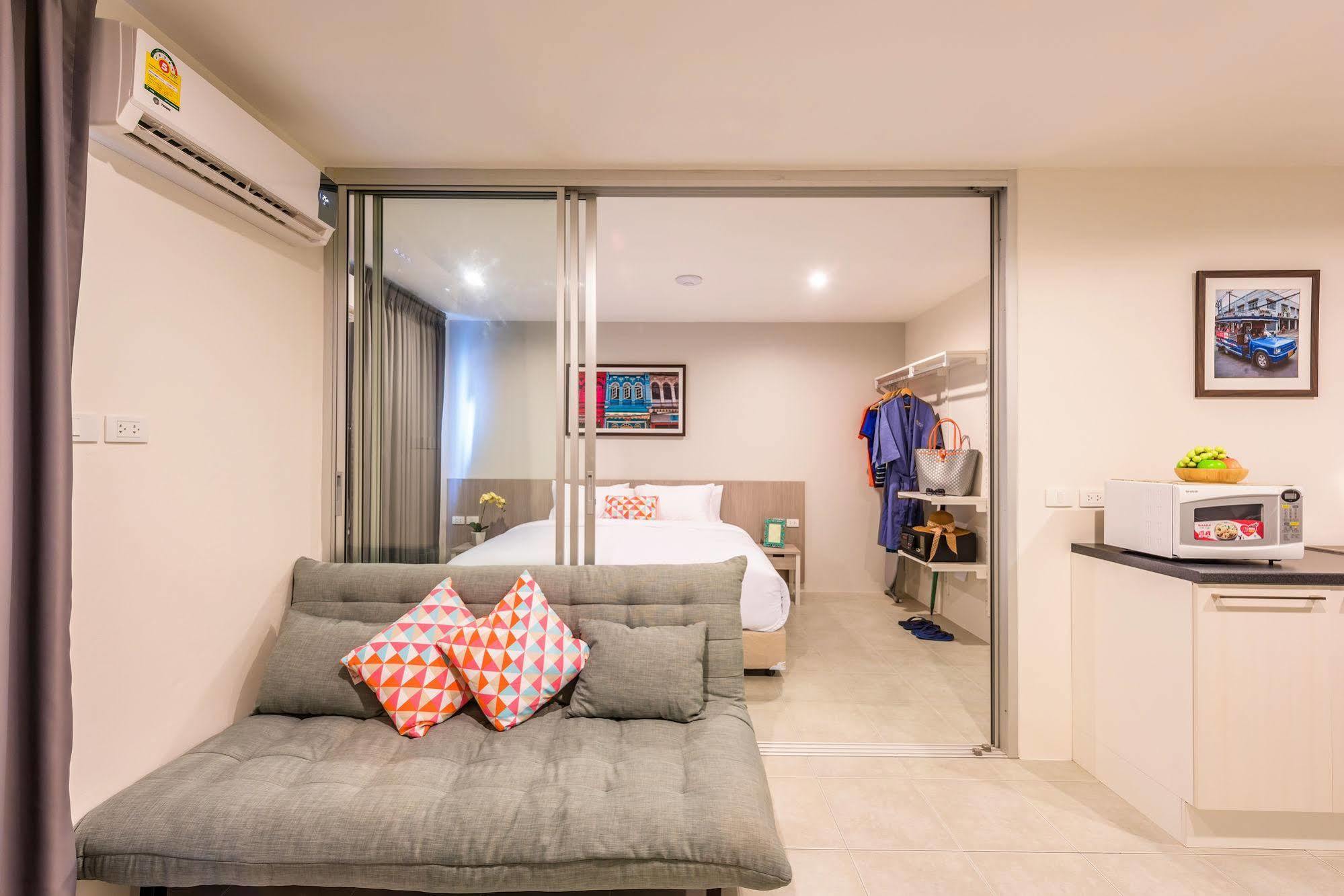 Recenta Suite Phuket Suanluang Exterior photo