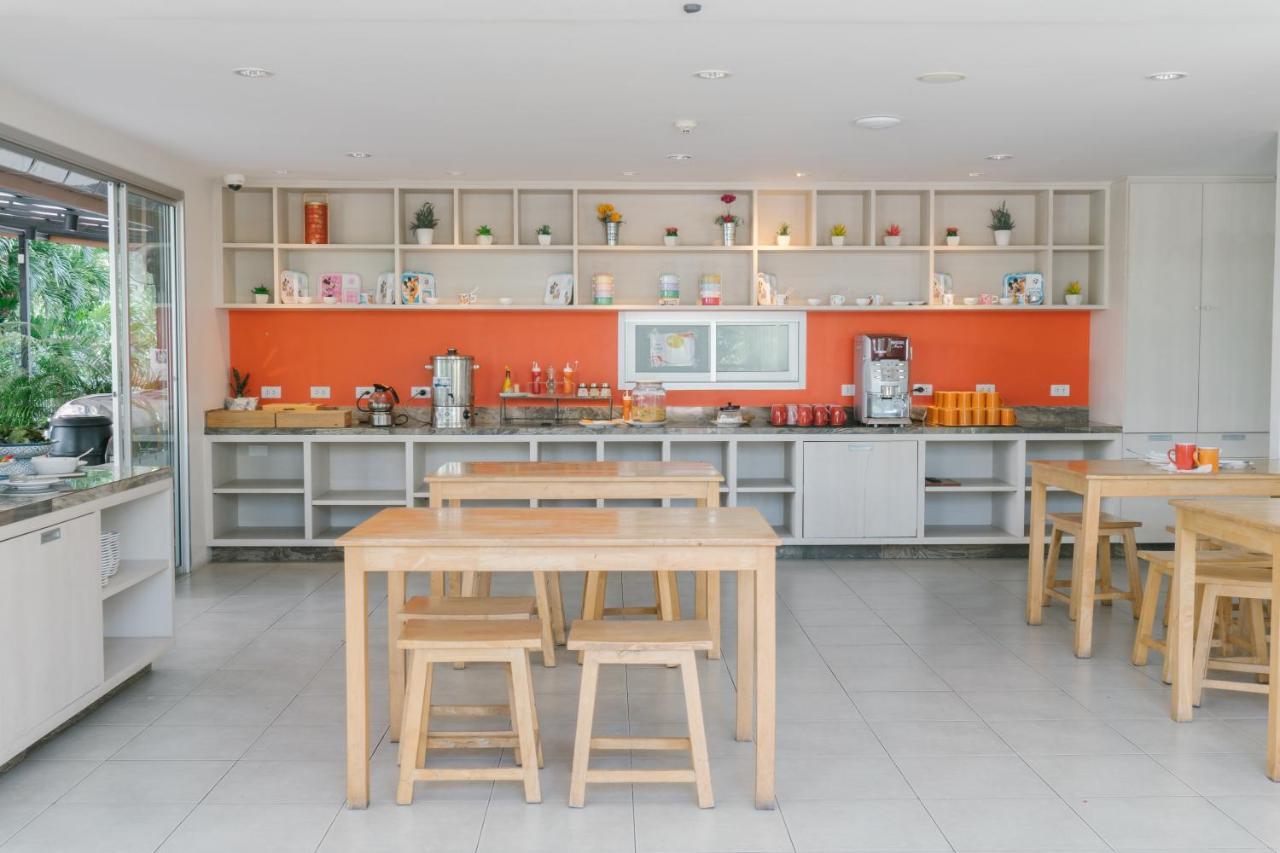 Recenta Suite Phuket Suanluang Exterior photo