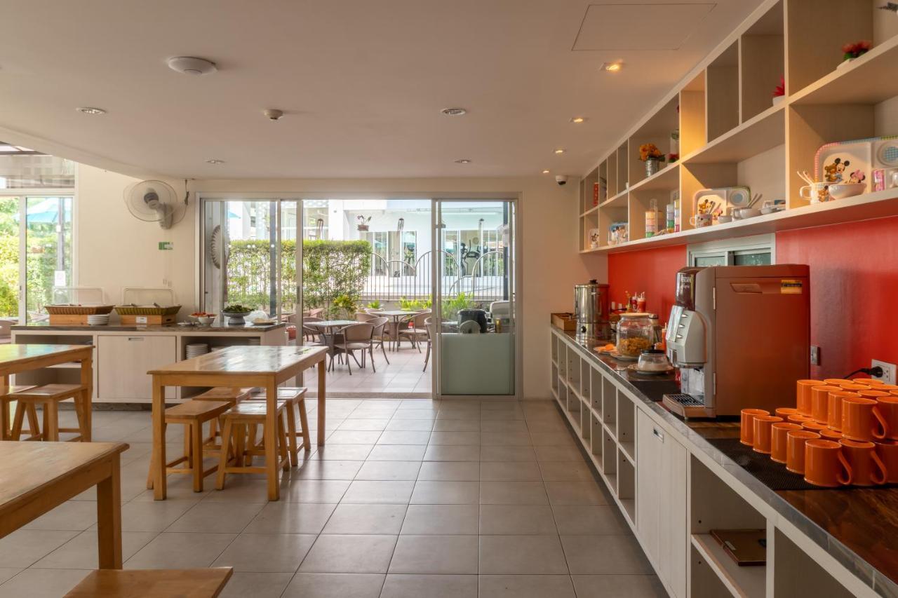 Recenta Suite Phuket Suanluang Exterior photo