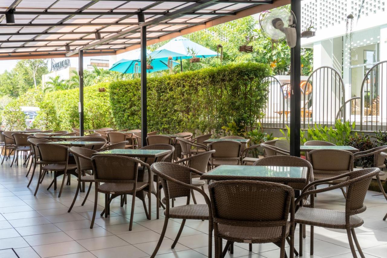 Recenta Suite Phuket Suanluang Exterior photo